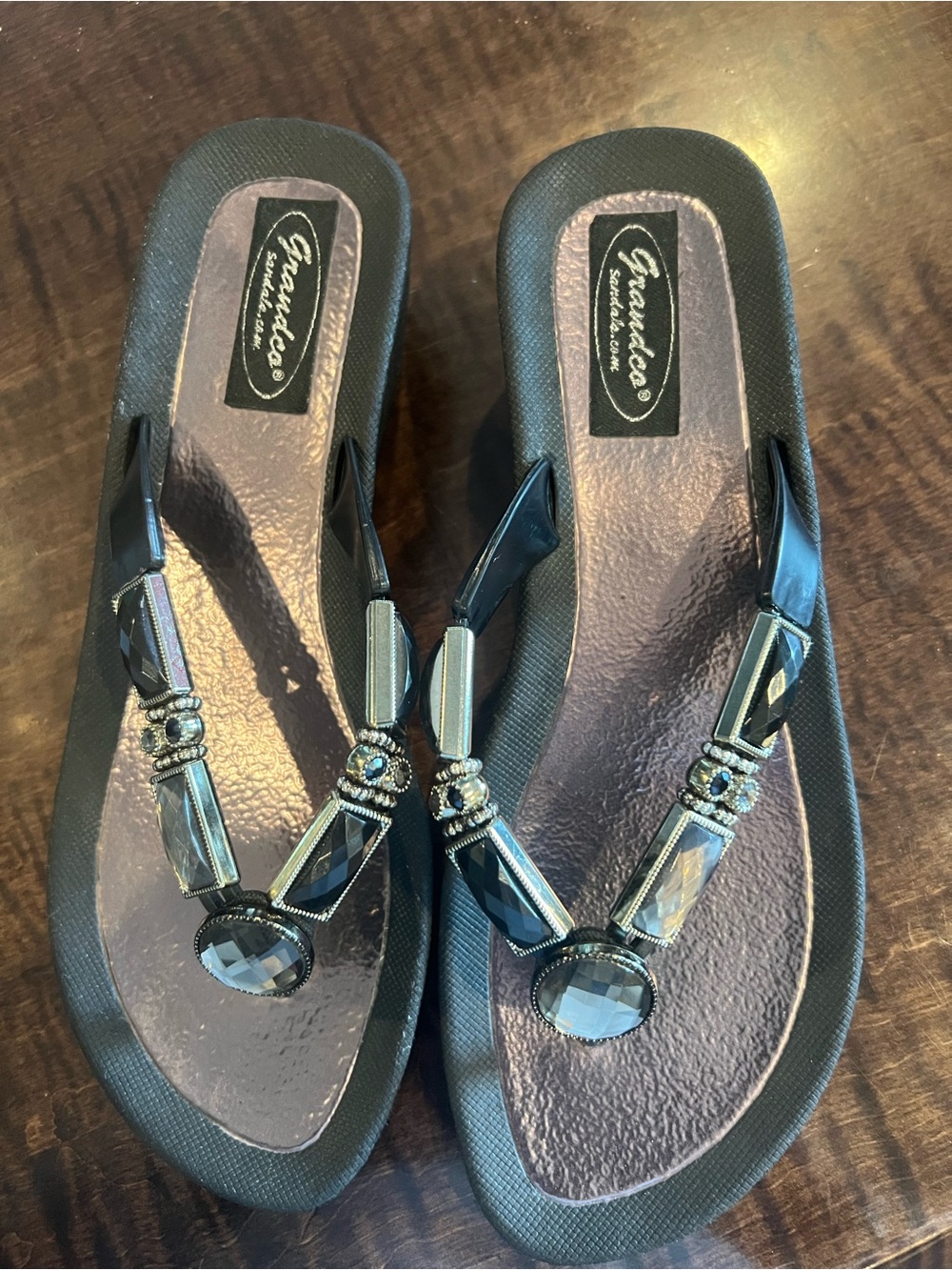 Grandco Black Jeweled Women's V-Thong Bing Dreasy Sandals